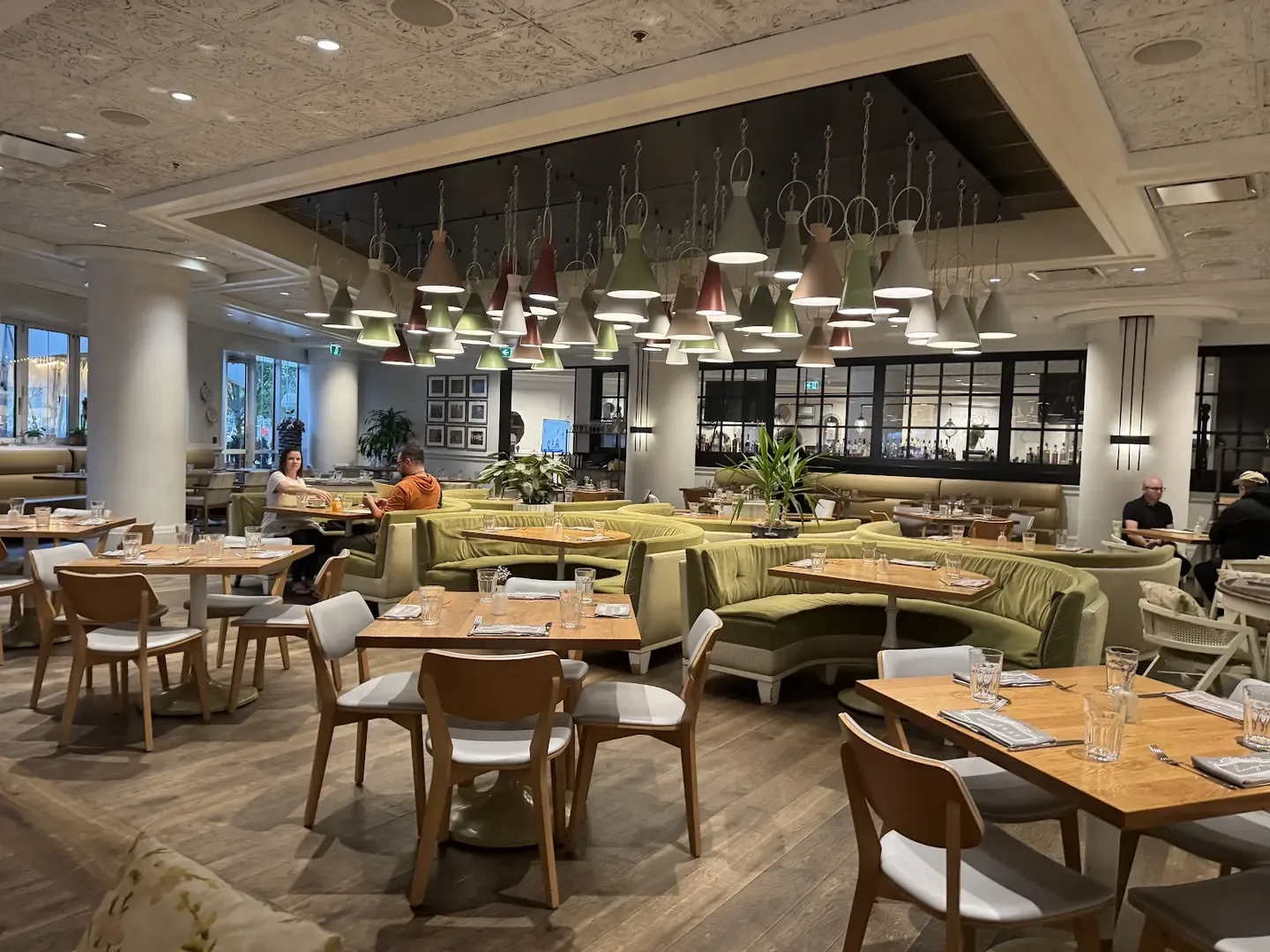 JW Marriott Parq Vancouver city setting